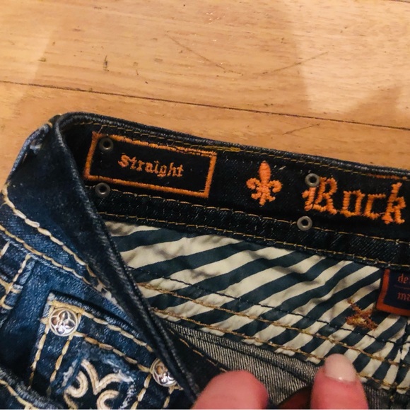 Beautiful Rock Revivals with Factory Destruction and Backing - Picture 6 of 12